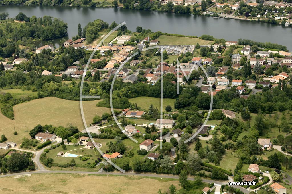 Photo arienne de Penne-d'Agenais (Mounet)