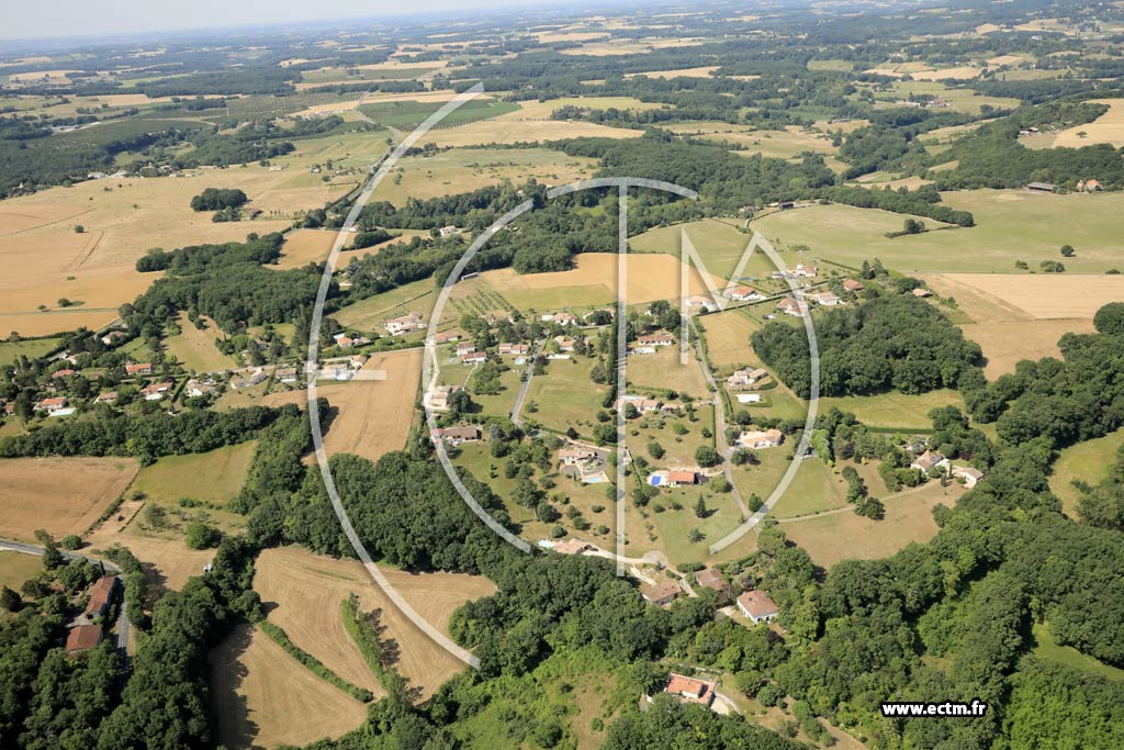Photo arienne de Pujols (le colombier - Faurat - Jeangil)