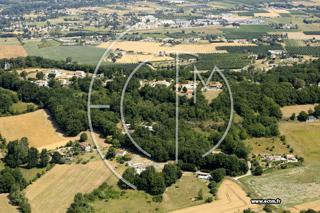 Photo arienne de Sainte-Livrade-sur-Lot (Lacoste)