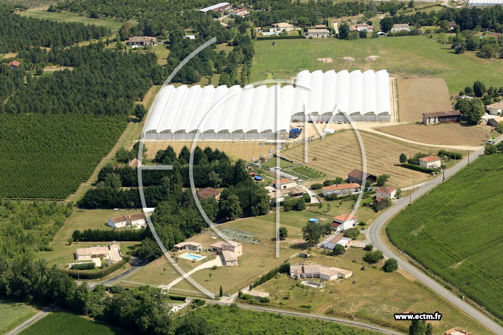 Photo arienne de Sainte-Livrade-sur-Lot (le Bousquet)