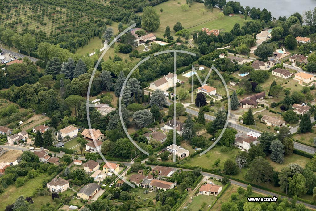 Photo arienne de Sainte-Livrade-sur-Lot (Ouest)