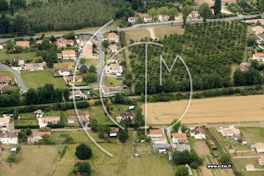 Photo arienne de Sainte-Livrade-sur-Lot (Ouest)