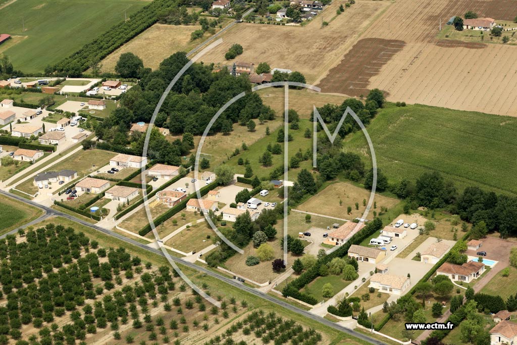 Photo arienne de Sainte-Livrade-sur-Lot (Vigouroux)