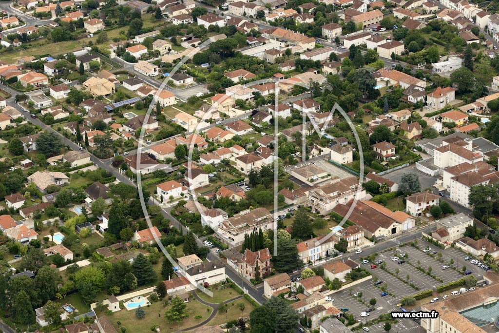 Photo arienne de Villeneuve-sur-Lot (Bourgade)