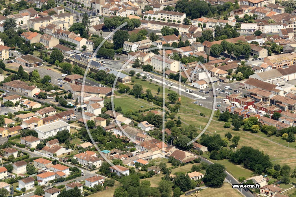 Photo arienne de Villeneuve-sur-Lot (Cocquard)