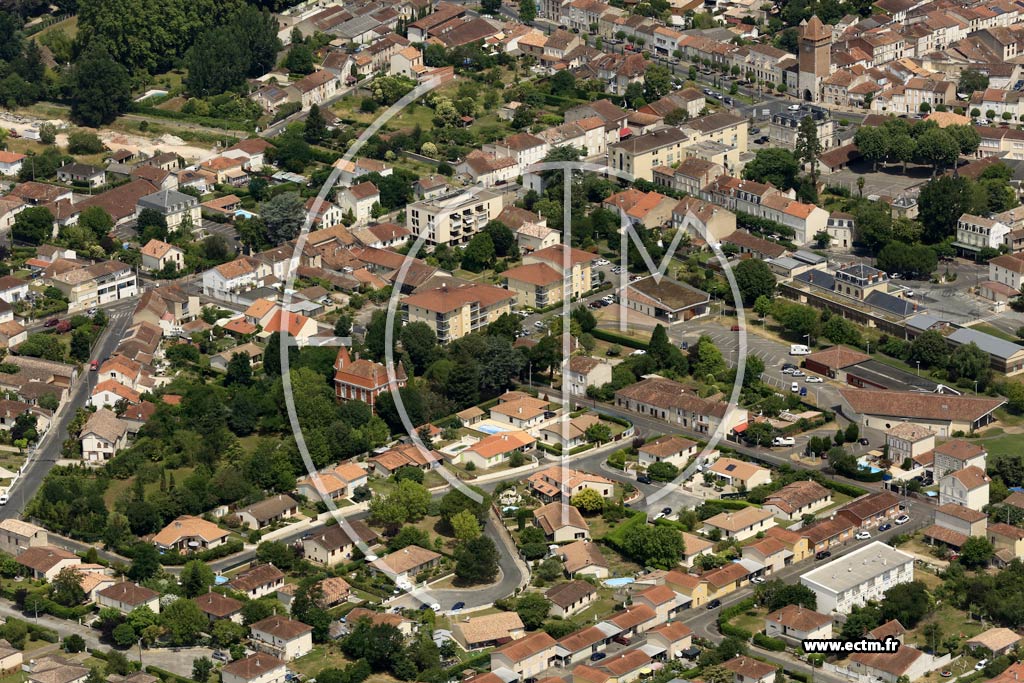 Photo arienne de Villeneuve-sur-Lot (Cocquard)