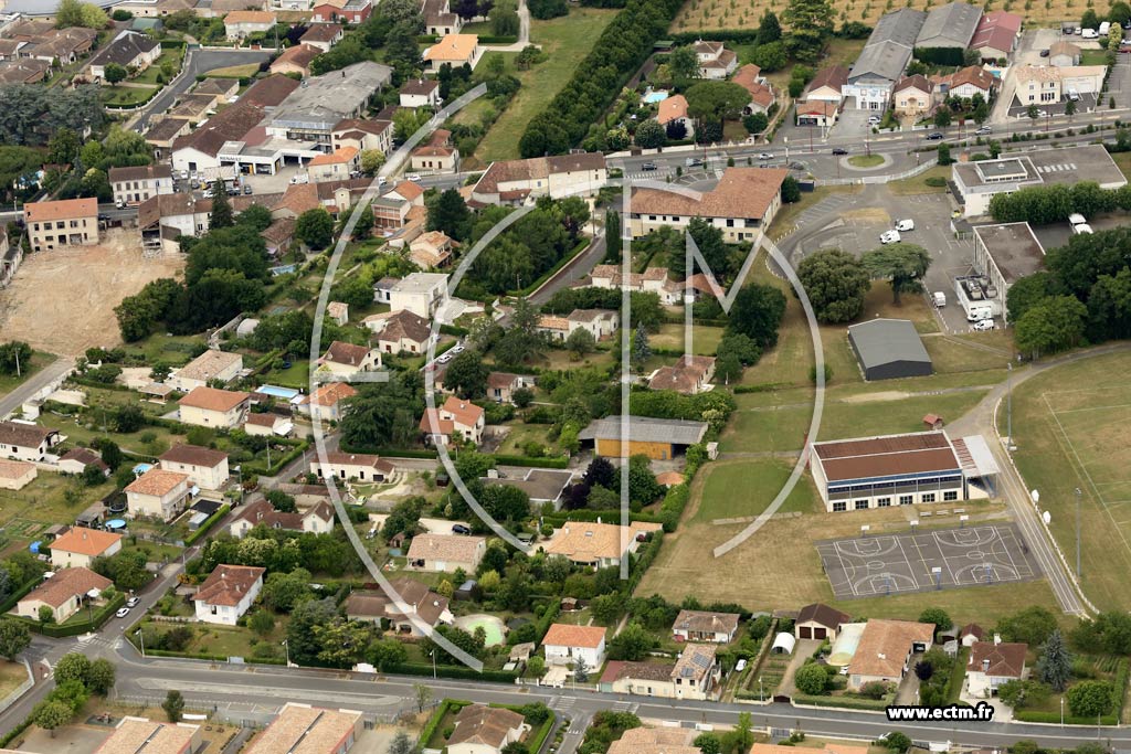 Photo arienne de Villeneuve-sur-Lot (Courtade)