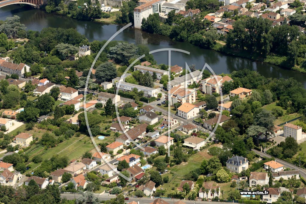 Photo arienne de Villeneuve-sur-Lot (Galau)