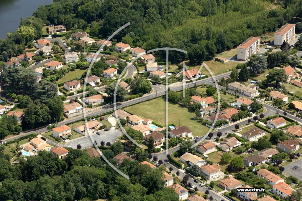 Photo arienne de Villeneuve-sur-Lot (Pont de Laroque)