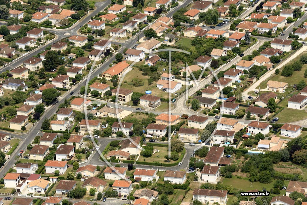 Photo arienne de Villeneuve-sur-Lot (Ribas)