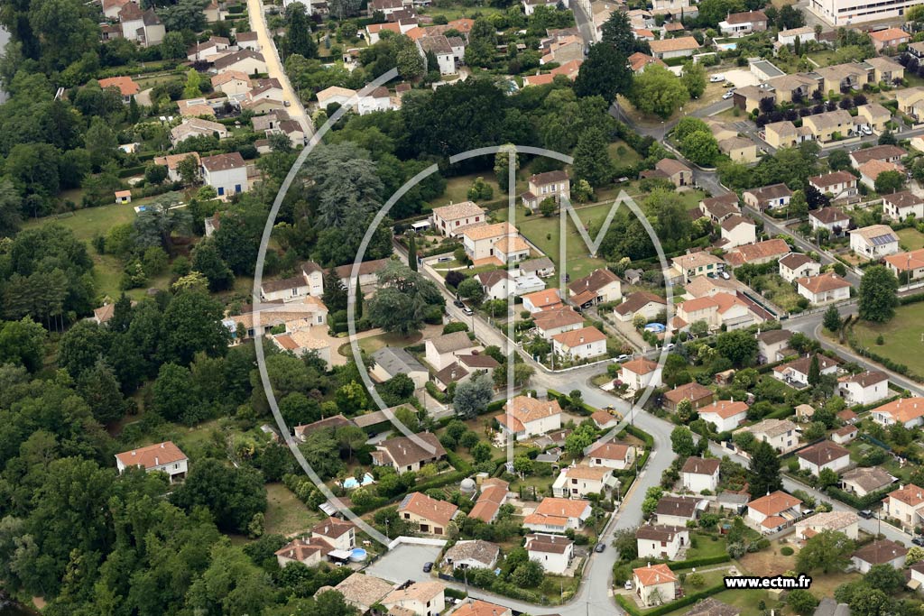 Photo arienne de Villeneuve-sur-Lot (Velours)