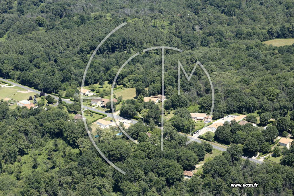 Photo arienne de La Chapelle-Gonaguet (Feytaud)