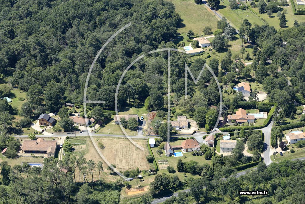 Photo arienne de La Chapelle-Gonaguet (les Boiges)