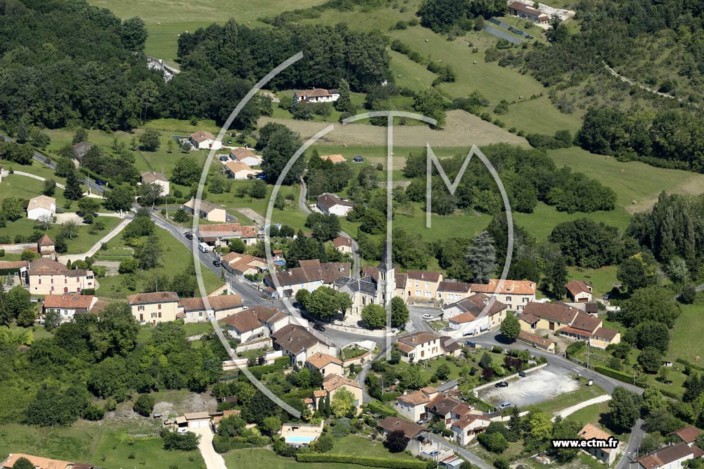 Photo arienne de Lguillac-de-l'Auche