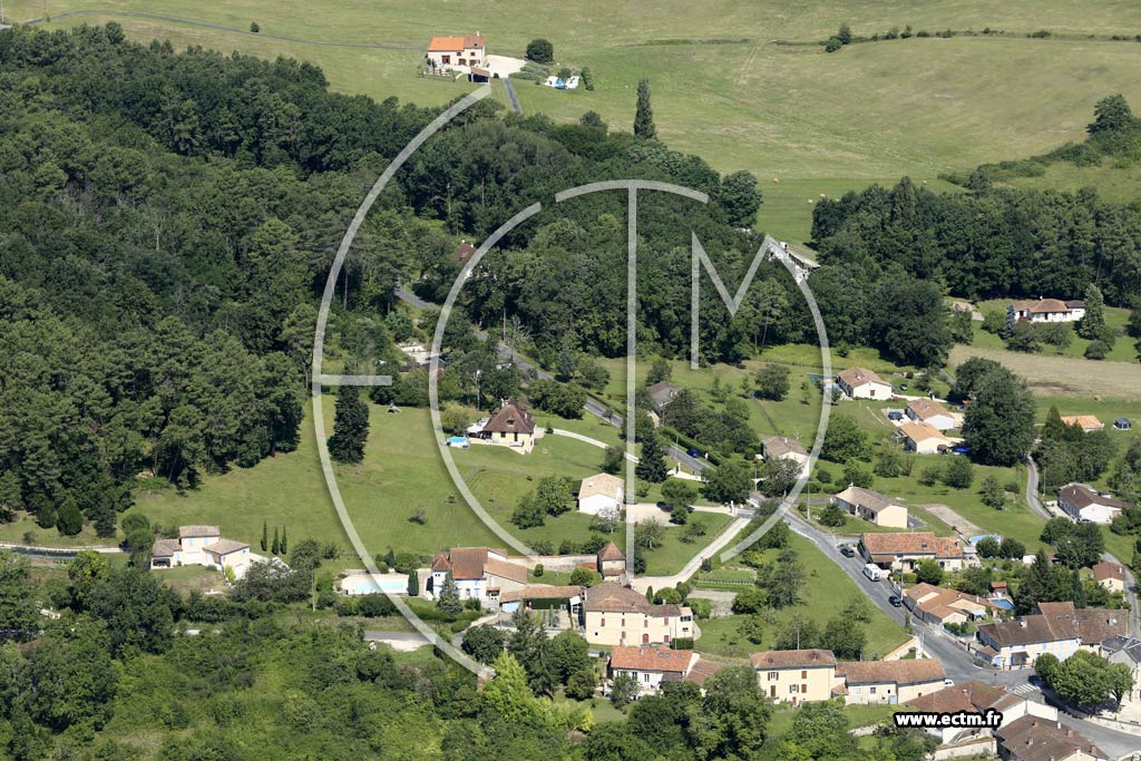 Photo arienne de Lguillac-de-l'Auche