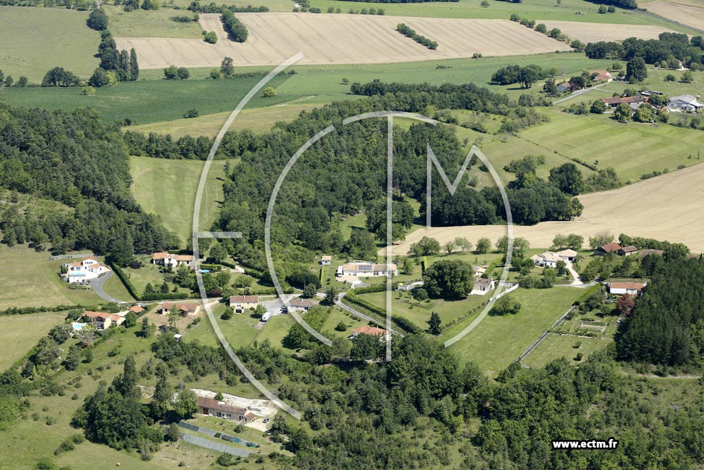 Photo arienne de Lguillac-de-l'Auche