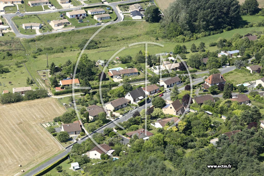 Photo arienne de Lguillac-de-l'Auche