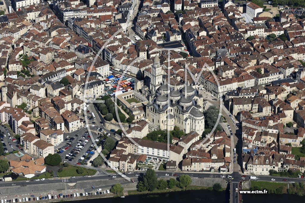 Photo arienne de Prigueux (Cathdrale Saint-Front)