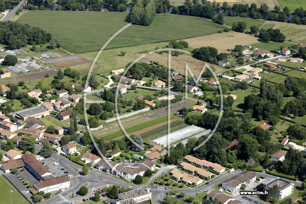 Photo arienne de Saint-Lon-sur-l'Isle