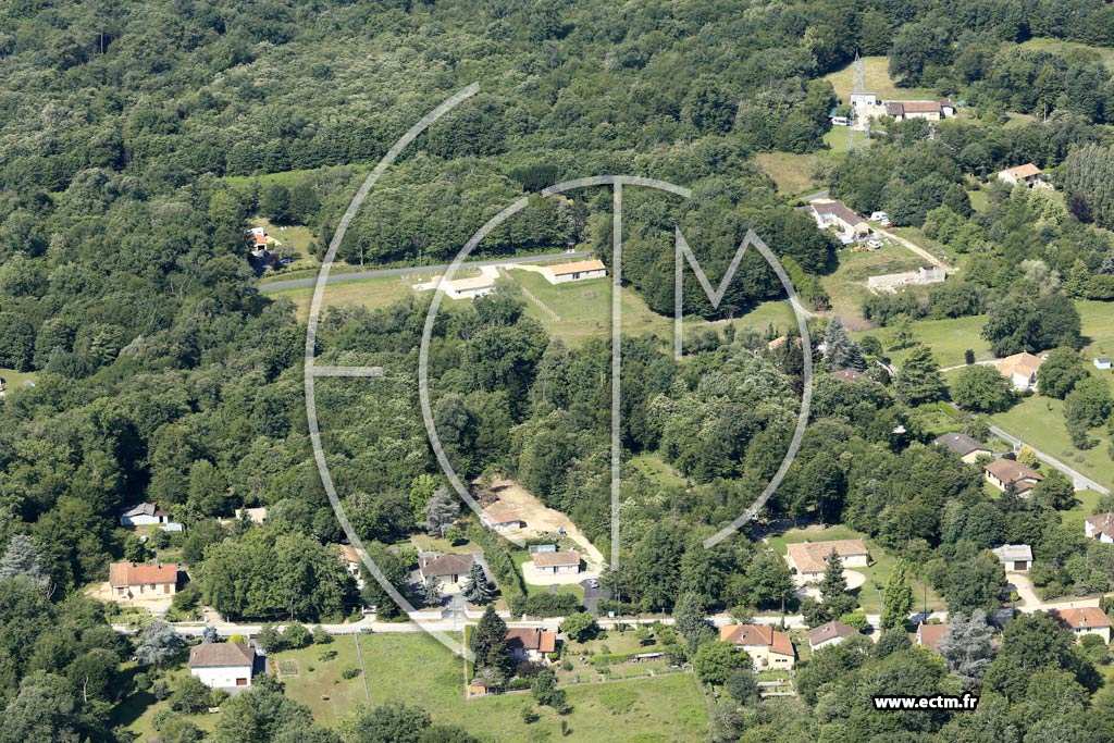 Photo arienne de Saint-Lon-sur-l'Isle (Maleterre)