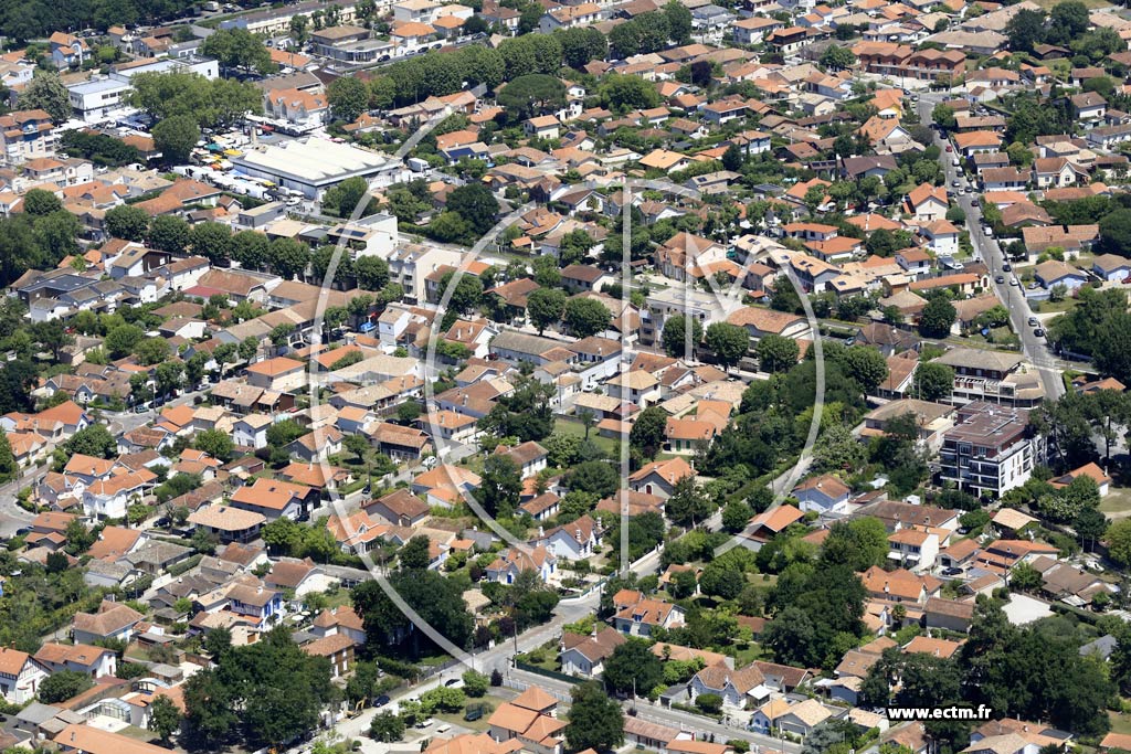 Photo arienne de Andernos-les-Bains (Centre-ville)