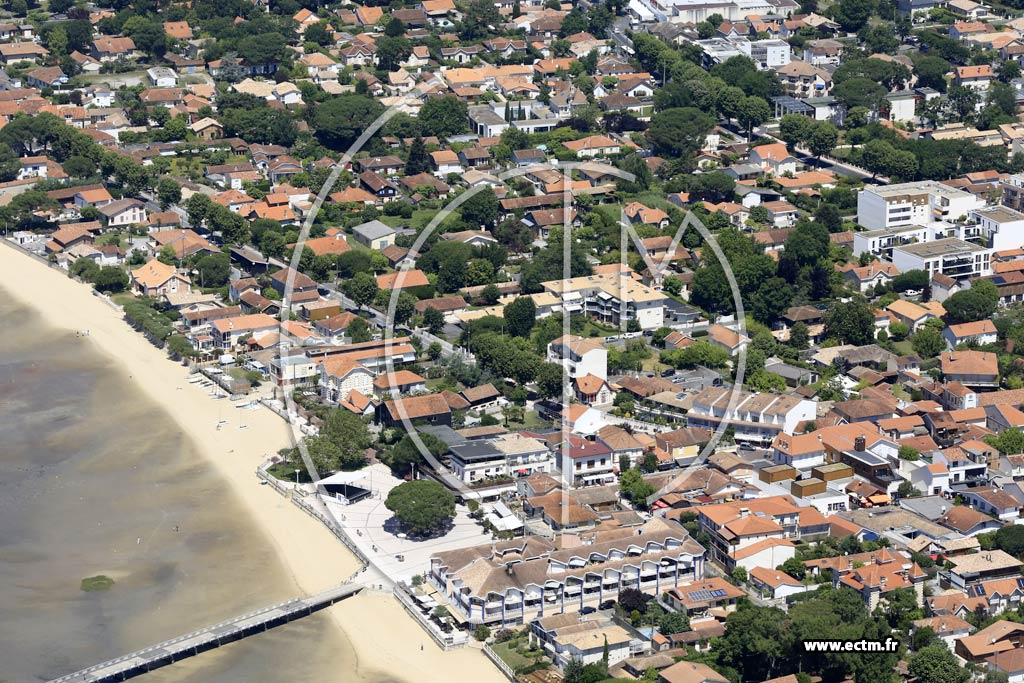 Photo arienne de Andernos-les-Bains (Centre-ville)