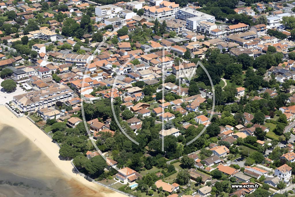 Photo arienne de Andernos-les-Bains (Centre-ville)