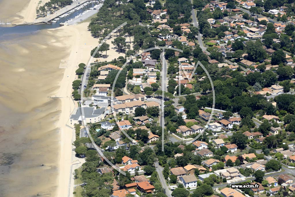 Photo arienne de Andernos-les-Bains (Est)