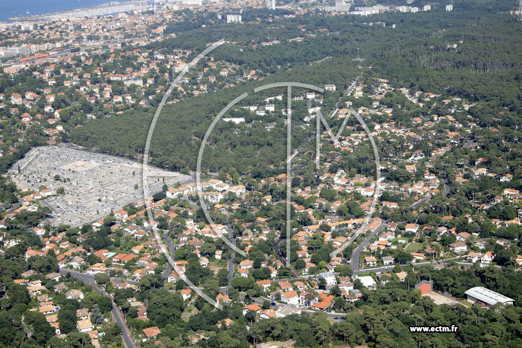 Photo arienne de Arcachon (Source des Abatilles - Parc Pereire)
