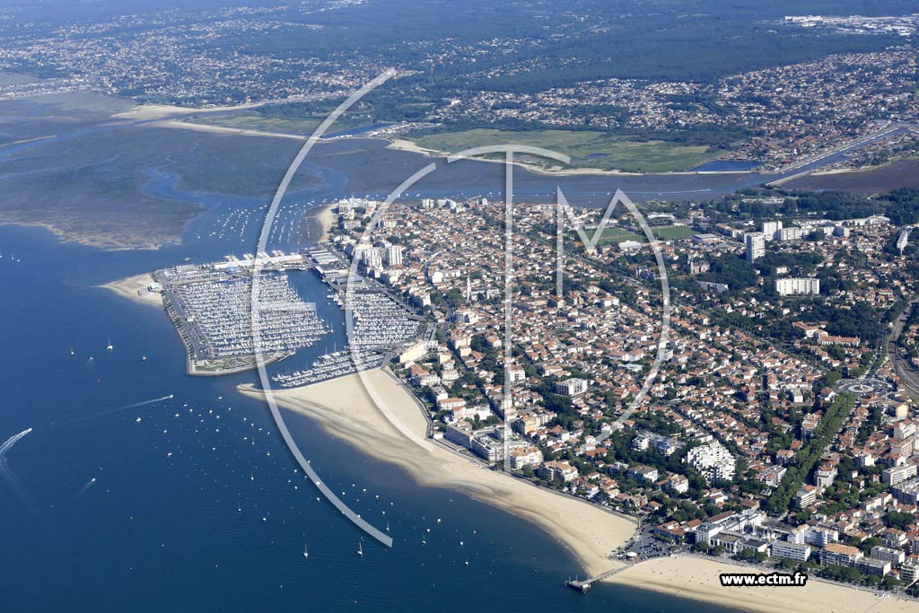 Photo arienne de Arcachon (Ville d'Automne)