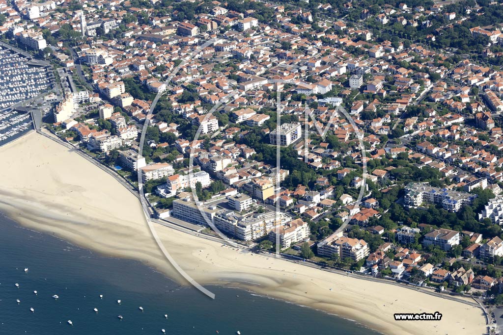 Photo arienne de Arcachon (Ville d'Automne)