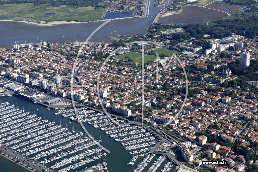 Photo arienne de Arcachon (Ville d'Automne)
