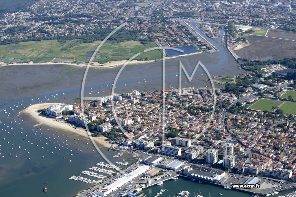 Photo arienne de Arcachon (Ville d'Automne)