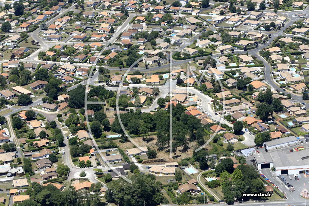 Photo arienne de Biganos (les Cigales)