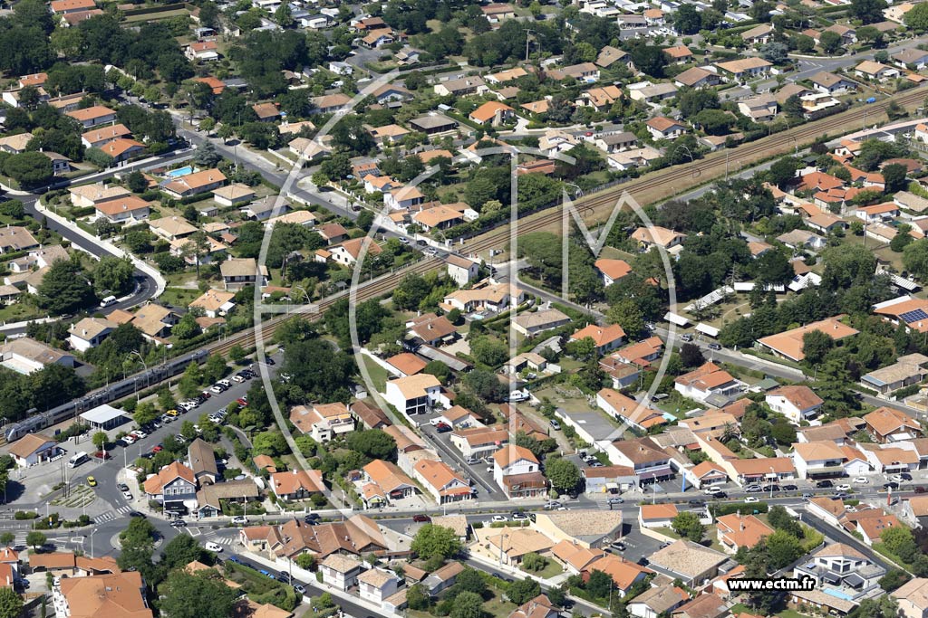 Photo arienne de Gujan-Mestras (la Hume)