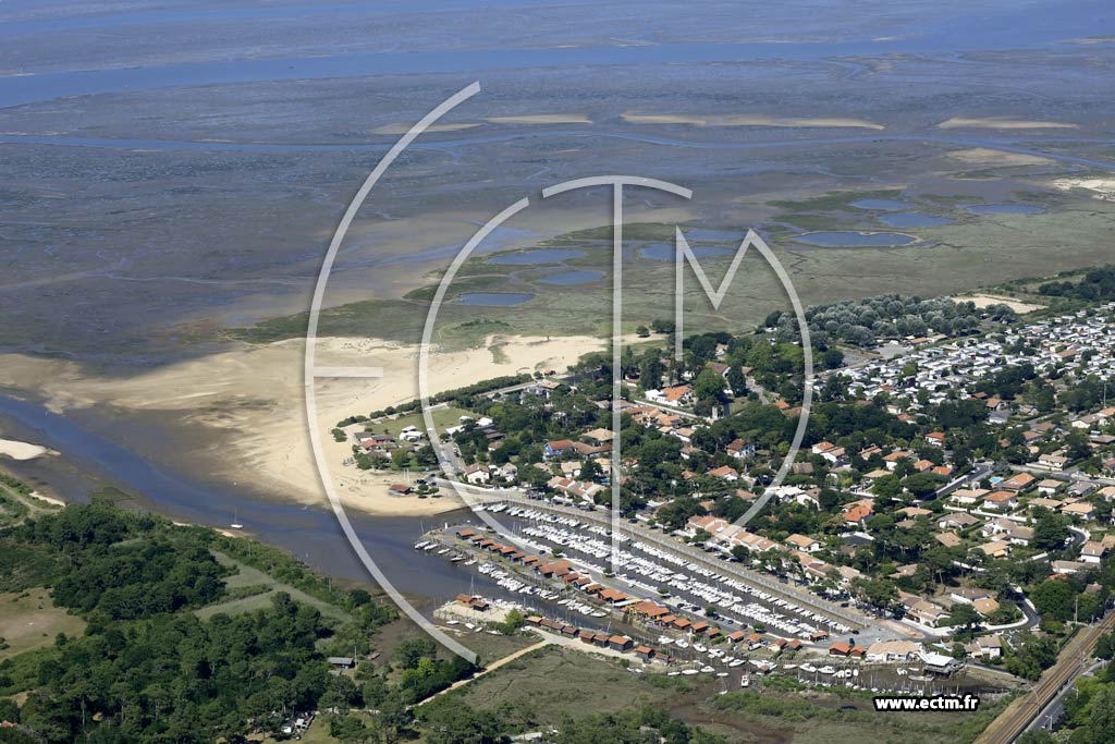 Photo arienne de Gujan-Mestras (la Hume)
