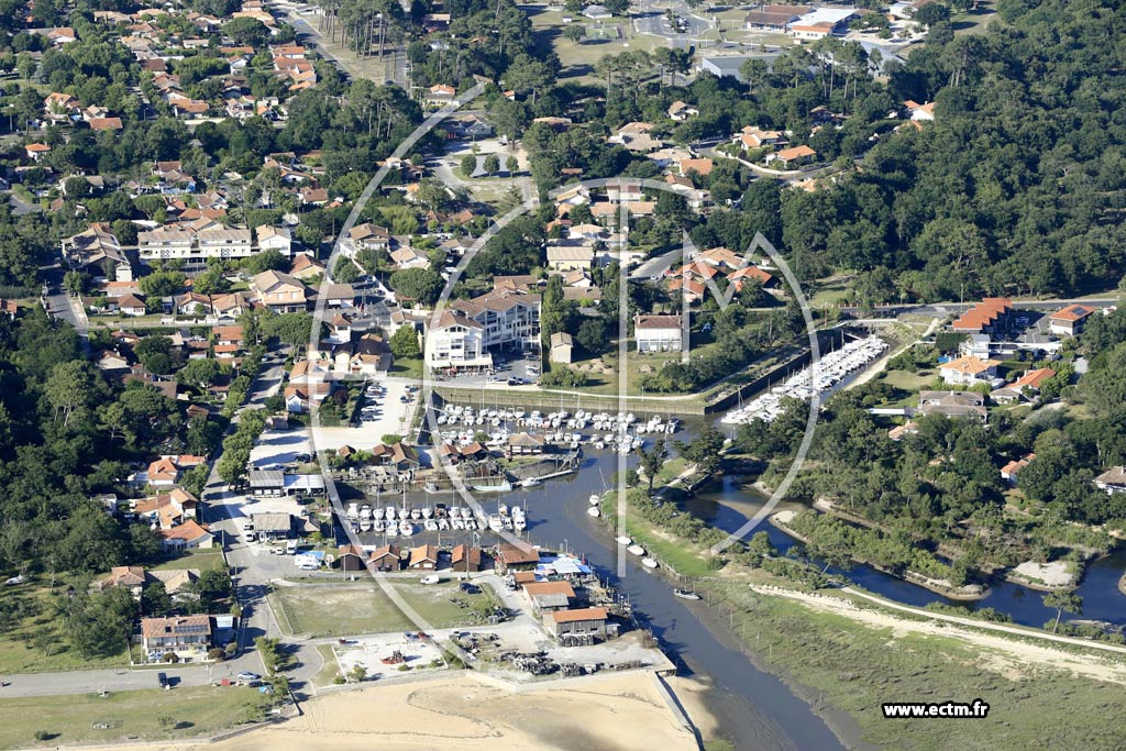 Photo arienne de Lanton (Port de Cassy)