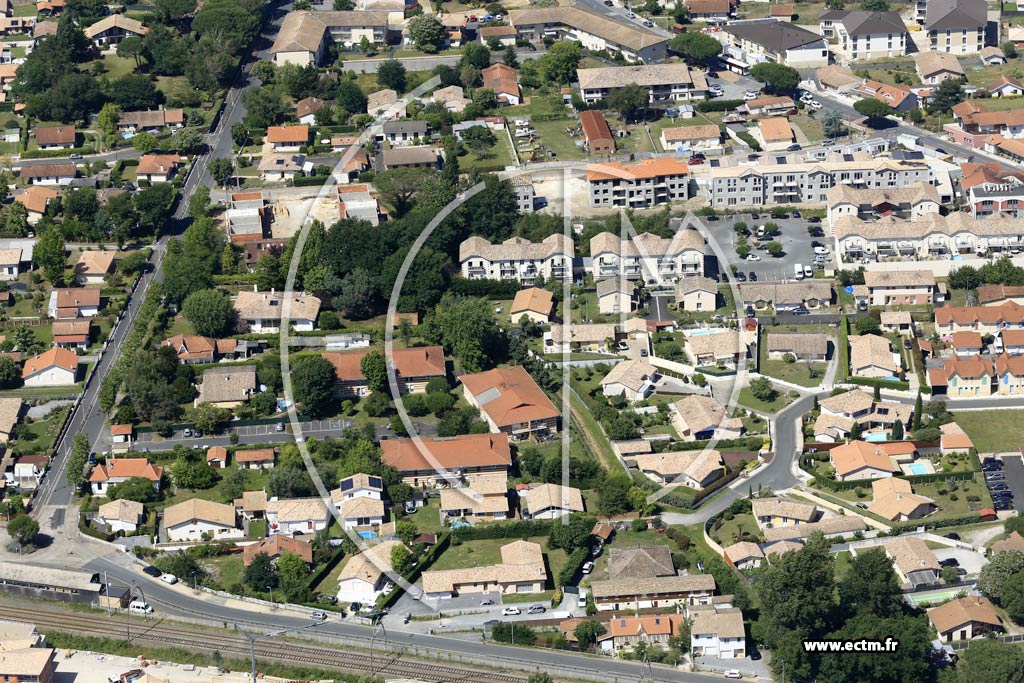 Photo arienne de Le Teich (Est)