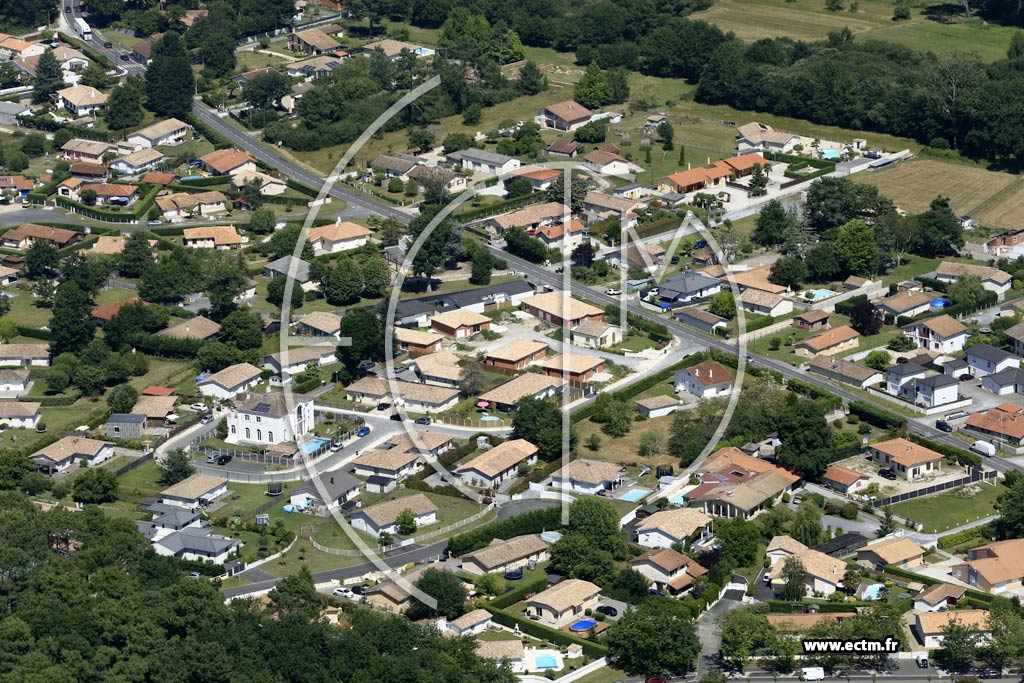 Photo arienne de Mios (la Route de Lacanau)