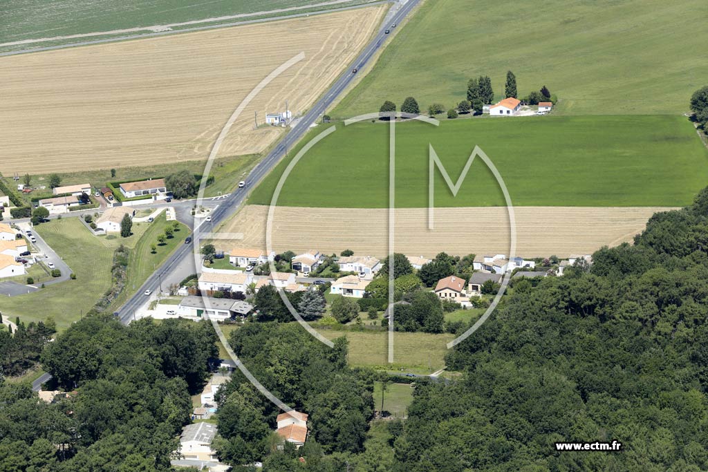 Photo arienne de Breuillet (Taupignac)