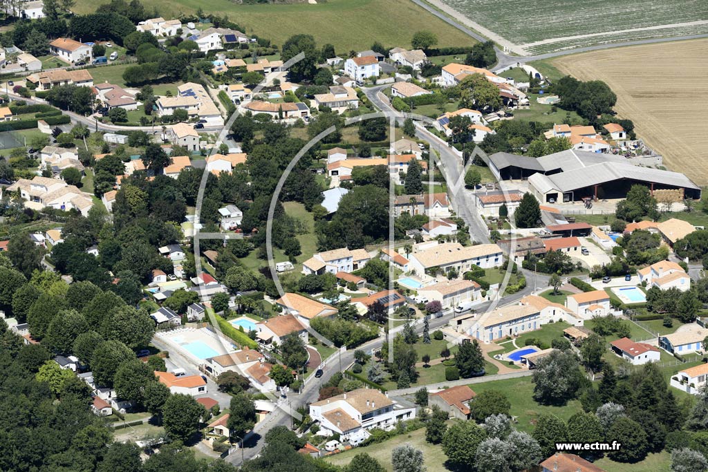Photo arienne de Breuillet (Taupignac)