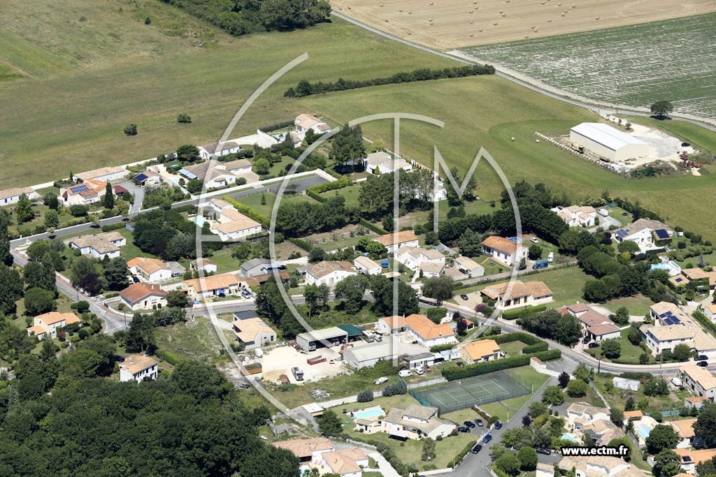 Photo arienne de Breuillet (Taupignac)