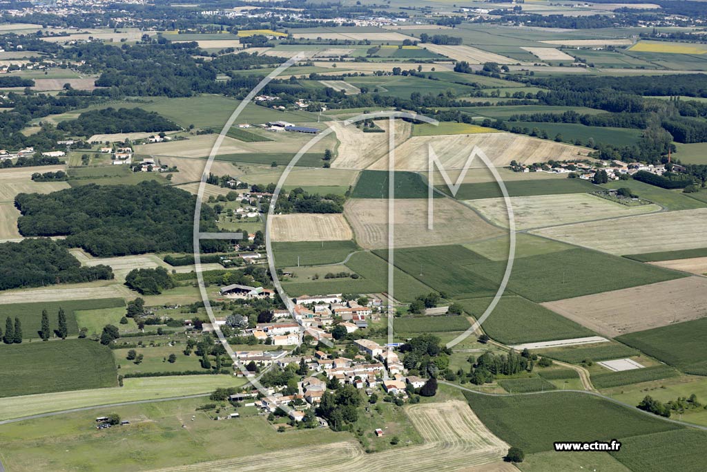 Photo arienne de Corme-cluse (Briagne)