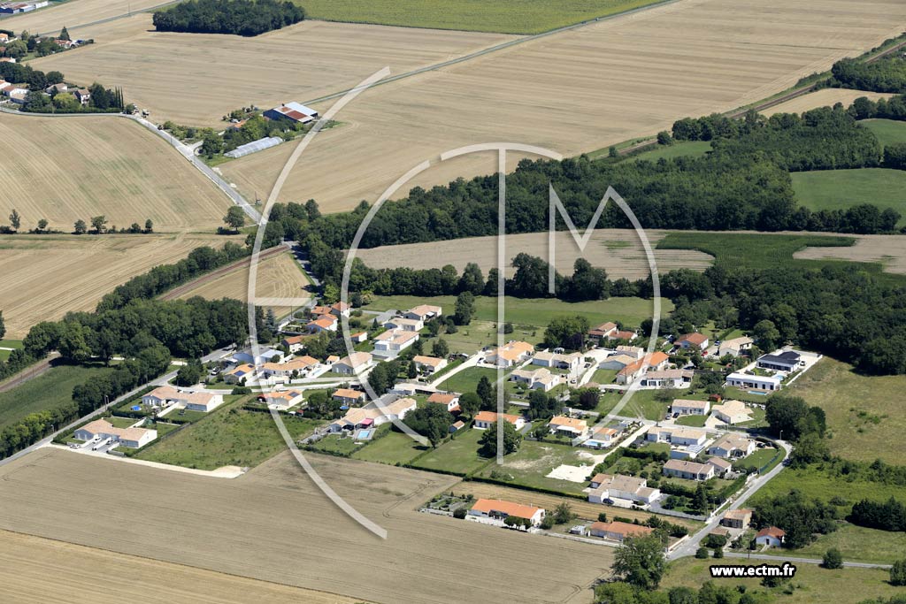 Photo arienne de Mdis (les Audoins)