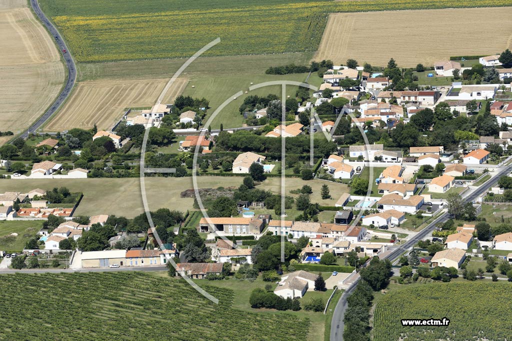 Photo arienne de Mdis (Musson)