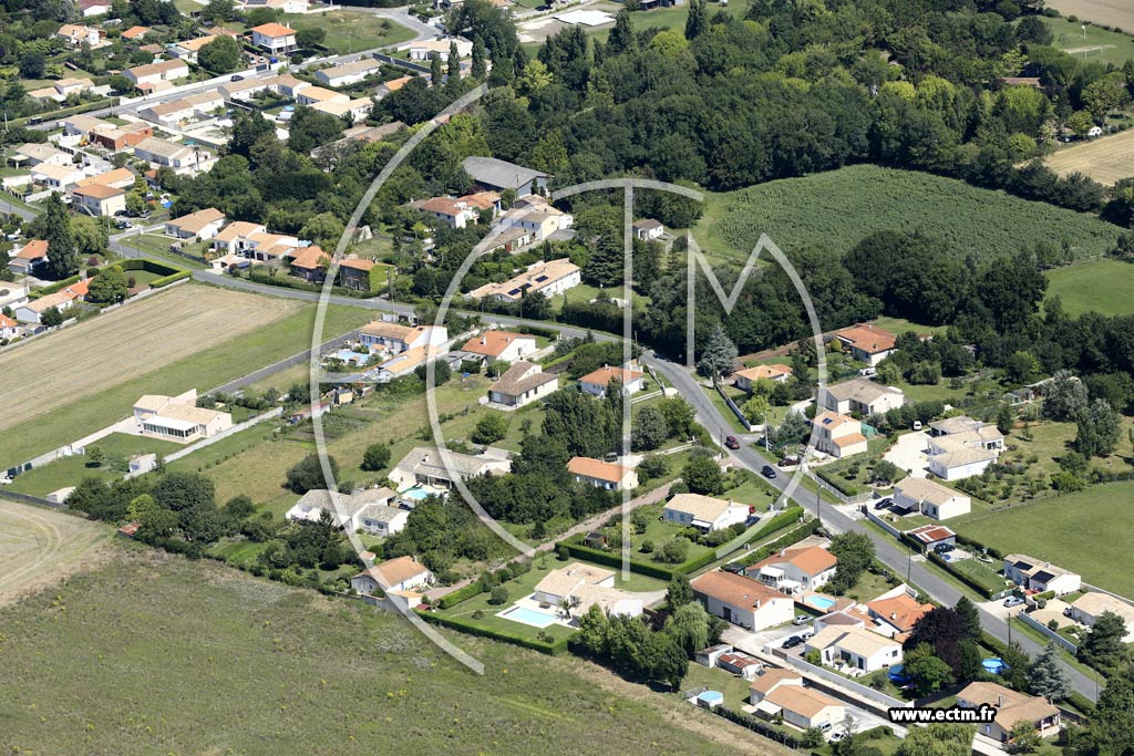 Photo arienne de Mdis (Toussaug)