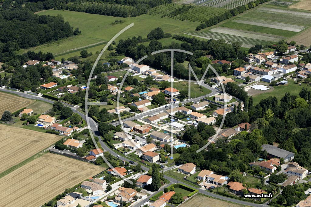 Photo arienne de Mdis (Toussaug)