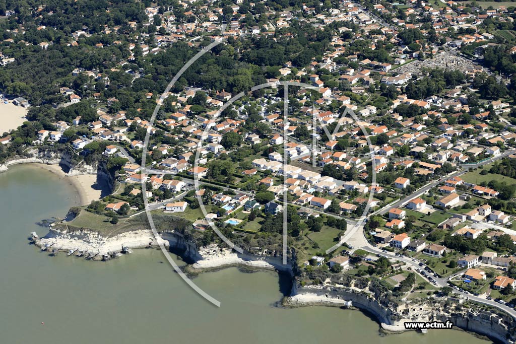 Photo arienne de Meschers-sur-Gironde (les Nonnes)