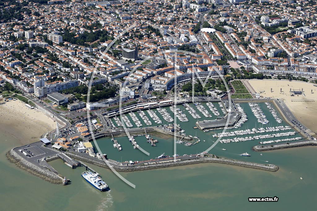 Photo arienne de Royan (la Capitainerie - Foncillon)
