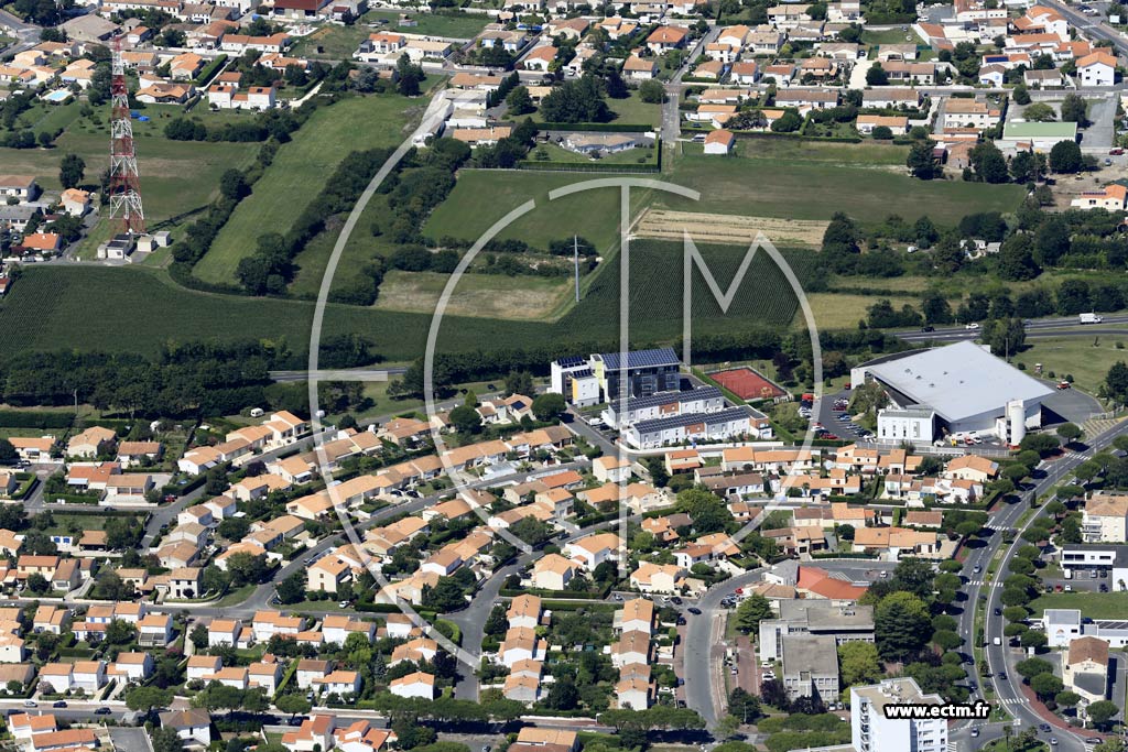 Photo arienne de Royan (le Perche)